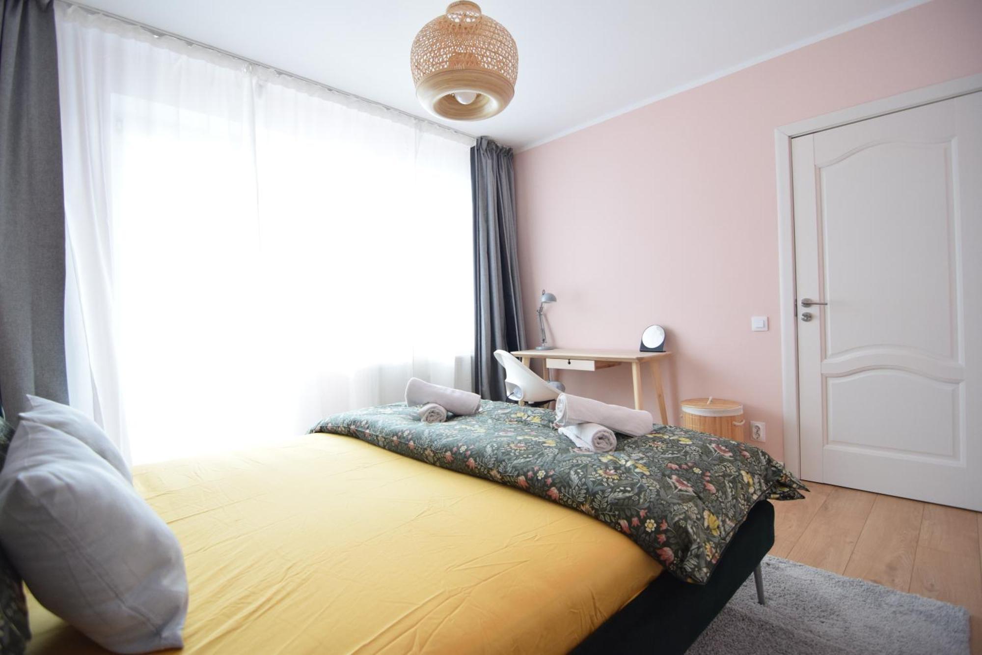 Stylish Apartment With Video Projector ブカレスト エクステリア 写真